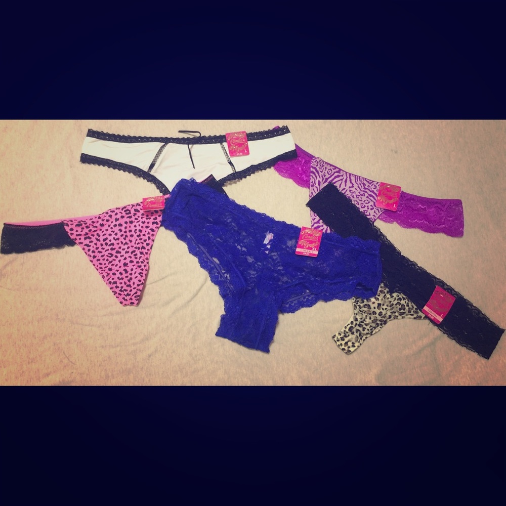 Candie’s panties, NWT